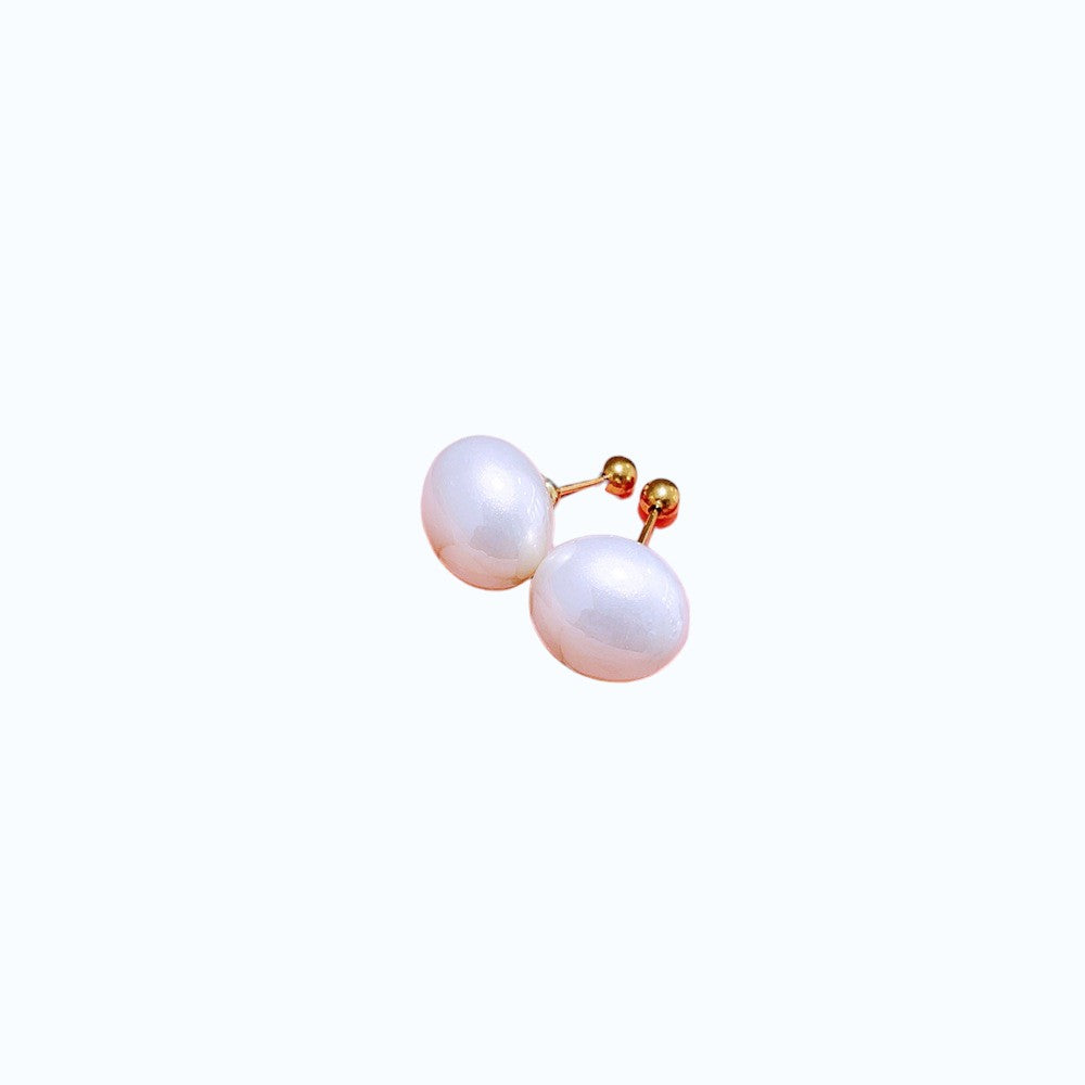 Aretes akoya.