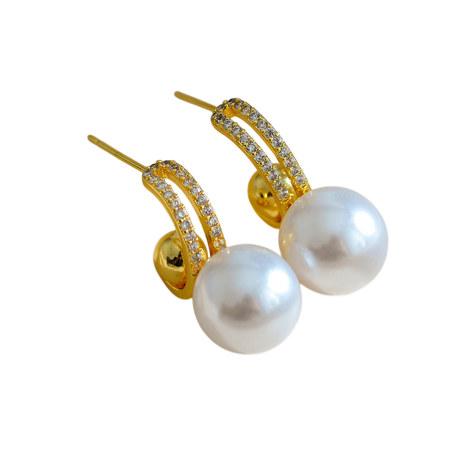 Aretes elegantes con diseño de arco