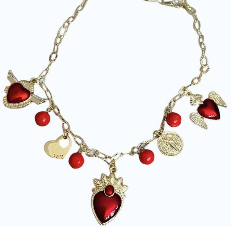 Collares con diseños de corazones